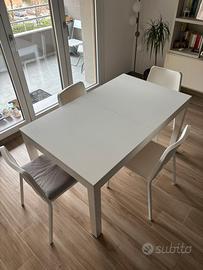 Tavolo soggiorno allungabile