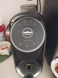 macchina del caffè Lavazza voicy Alexa