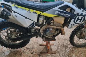 husqvarna 350 fe 2022 rockstar edition