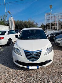 Lancia Ypsilon 1.2 5 porte GPL Platino