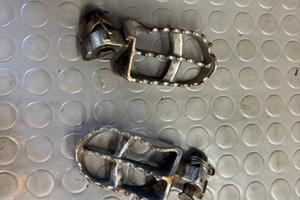 COPPIA PEDANE PEDALINE HUSQVARNA WR CR 250 2002-20