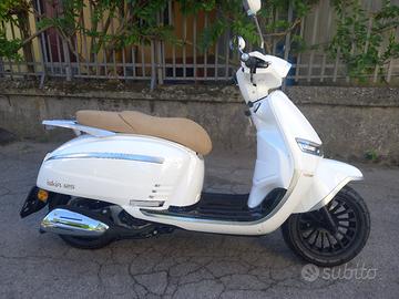 PROMO TOP SCOOTER KEEWAY ISKYA 125cc WHITE