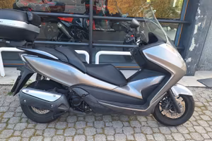 Honda Forza 300 2021