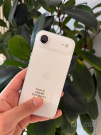 iPhone Air - 100% Batteria