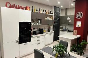 Trilocale arredato con box auto - Mirafiori Sud