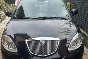 Lancia Ypsilon 1.2 DIVA 2011 - Neopatentati