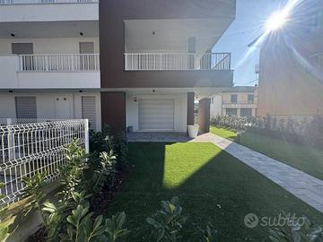 Appartamento di 120 m² con più di 5 locali e box a