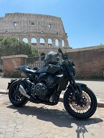 Cb 1000 r black edition