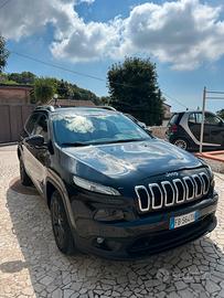 Jeep Cherokee 2.2 4WD 185cv