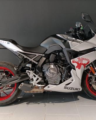 Suzuki GSX-8R OPERAZIONE 50%