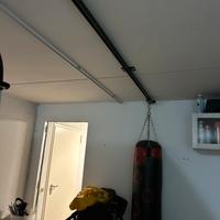 Sacco da boxe con corsia