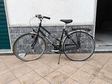 Bici Giant in alluminio da donna