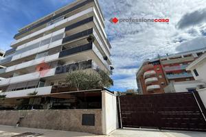 Box/Posto auto Bari [box24000VRG] (S. Girolamo)