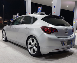 Opel Astra J 1.6 115cv gpl