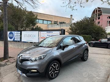 Renault Captur KM. 68.000!! dCi 8V 90 CV NEOPATENT