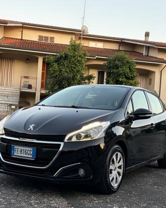 Peugeot 208 PureTech 82 5p. GPL Allure