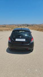 lancia ypslon