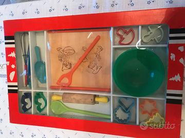 Set giocattolo per fare i biscotti anni 60