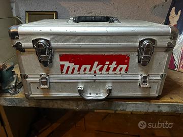 Trapano avv. Makita 14,4V con bat, caric, valigett