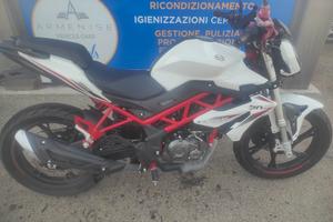 Benelli 125 bn