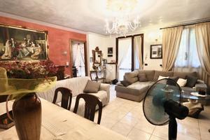 4 LOCALI A REGGIO NELL'EMILIA