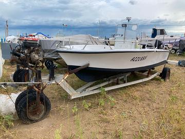 Barca a Motore 5mt con 2 fuoribordo Johnson