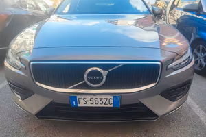 volvo v60 D3 business plus ultimo tipo