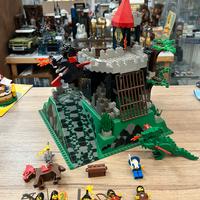 Lego 6082 Fire Breathing Fortress Castle Set