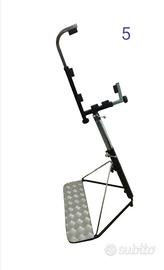 Supporto per fisarmonica con pedana 