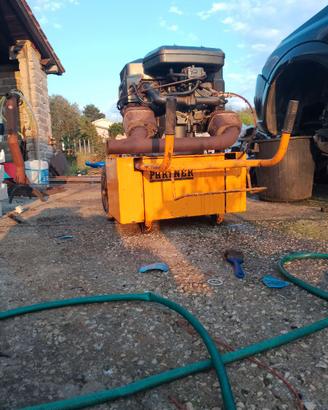 Centralina idraulica per motosega tagliamuri