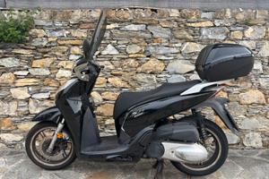 Honda SH 300