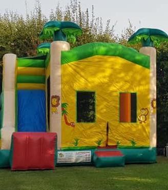 Gioco Gonfiabile da giardino usato