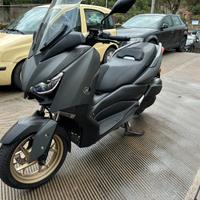 Yamaha x max 300