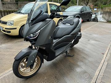 Yamaha x max 300