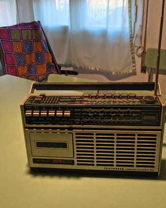 RADIO E CASSETTE TELEFUNKEN BAIAZZO COMPACT 2O1