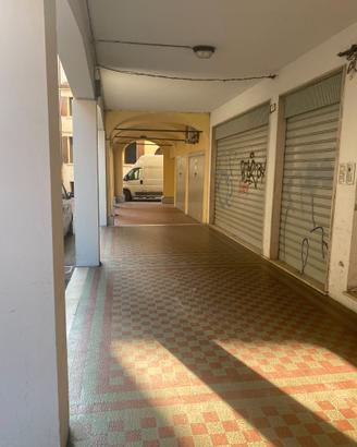 Negozio o Ufficio centro storico con vetrina
