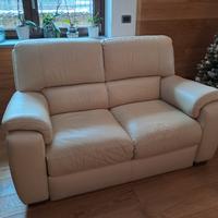 Divano in pelle con n. 2 posti
