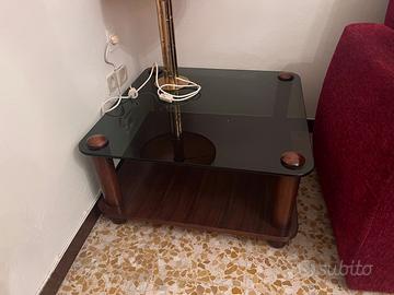 Tavolino in vetro con rotelle