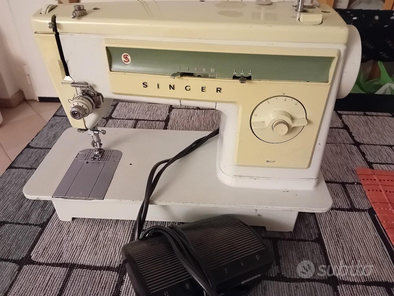 Macchina da cucire Singer mod. 507 - Collezionismo In vendita a Roma