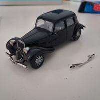 modellino 1/43 Citroën Traction Avant