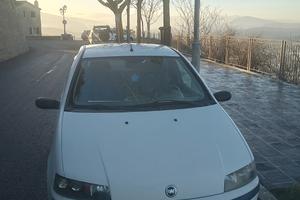 Auto Fiat Punto