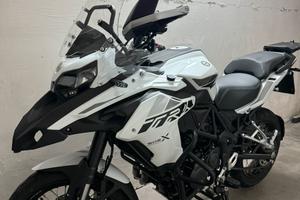 Benelli trk 502x