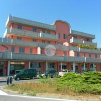 2 LOCALI A STRADELLA