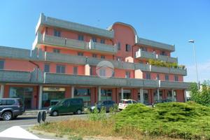 2 LOCALI A STRADELLA