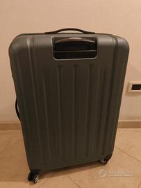 valigia Roncato in fibra