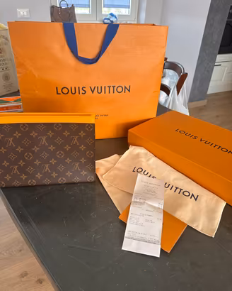 Pochette Louis Vuitton