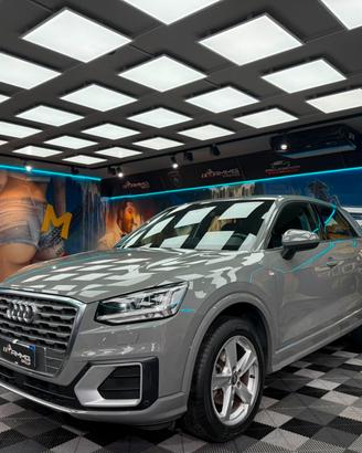 Audi Q2 30 TDI S tronic Identity Black (248)