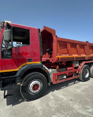 Iveco TRAKKER 3 assi ribaltabile