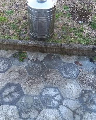 Bidone per olio