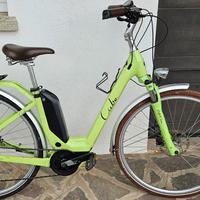 Ebike da città Cube modello Elle
